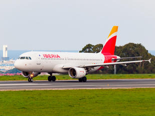 EC-IZR - Iberia Airbus A320