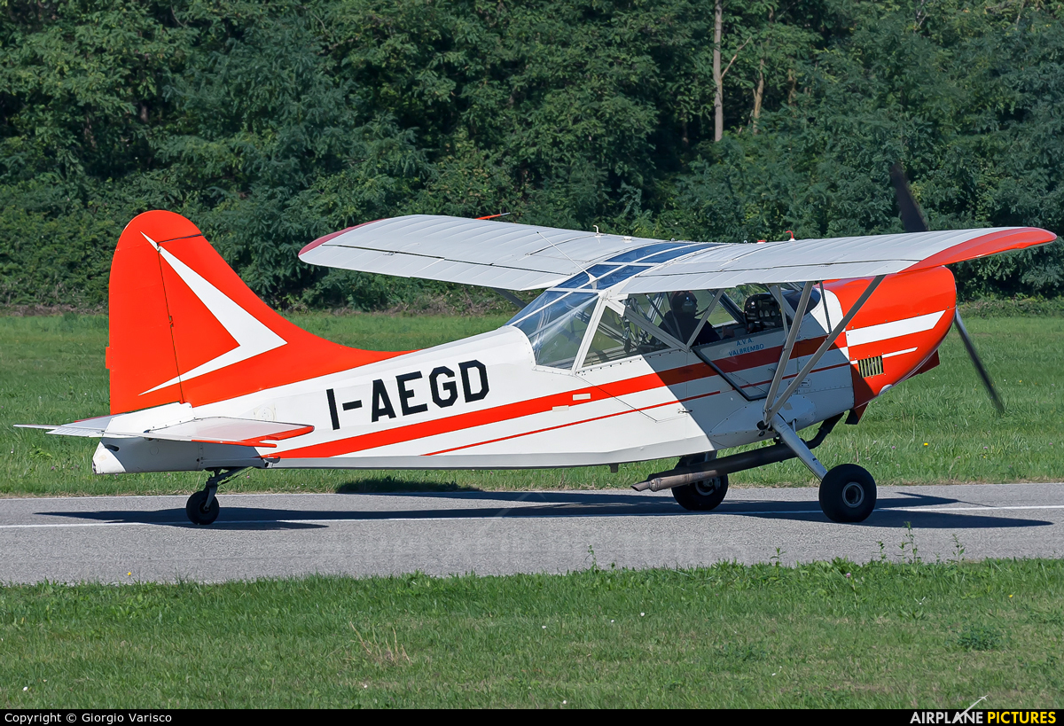 Private I-AEGD aircraft at Valbrembo