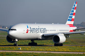 N750AN - American Airlines Boeing 777-200ER