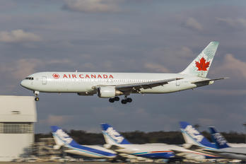 C-GSCA - Air Canada Boeing 767-300ER