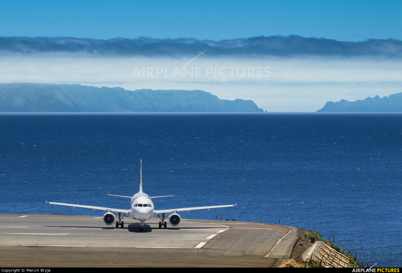 TAP Portugal CS-TNU aircraft at Madeira
