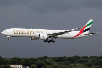 A6-EGY - Emirates Airlines Boeing 777-300ER