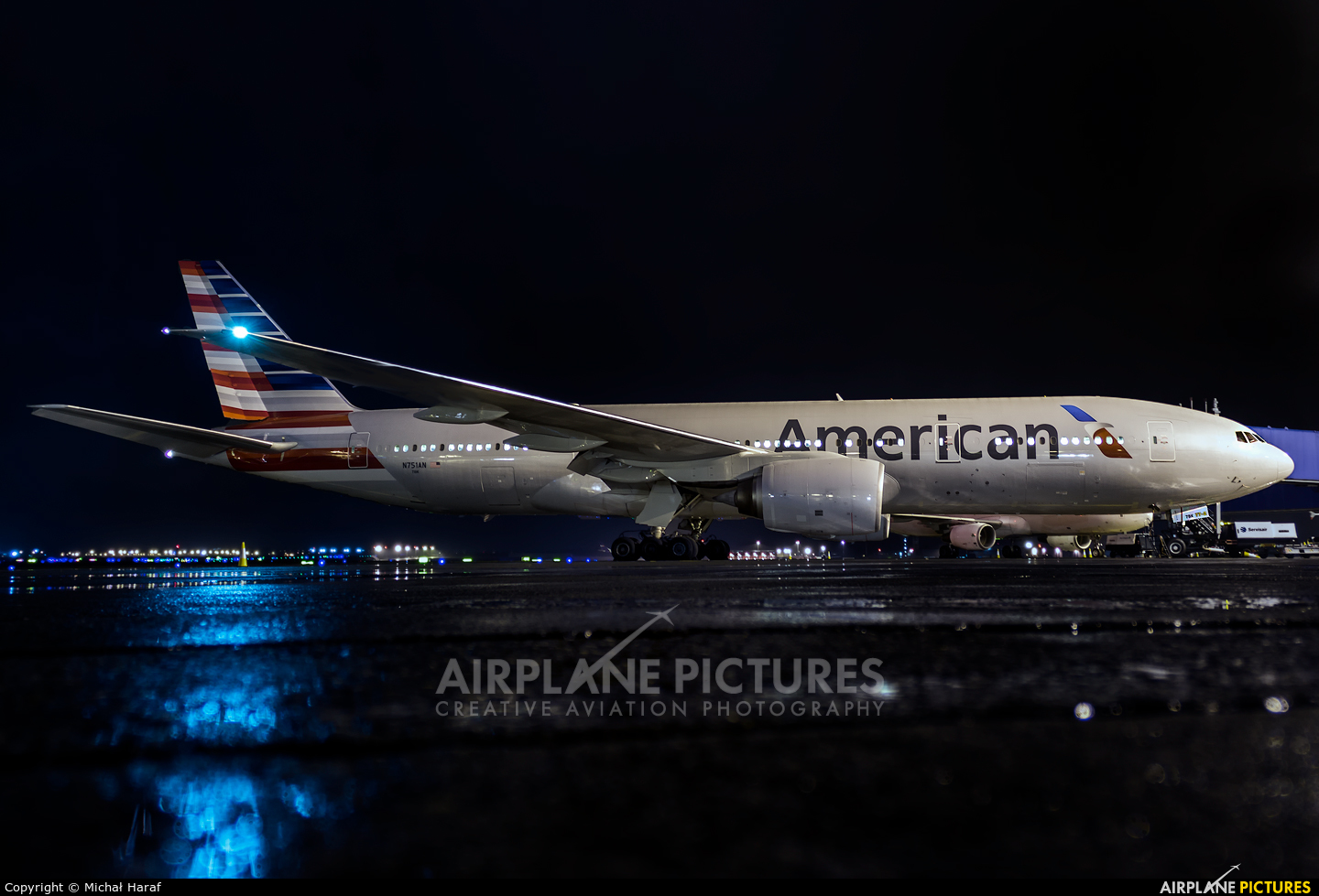 American Airlines N751AN aircraft at Dublin