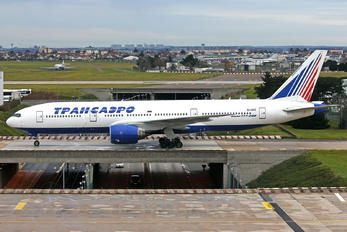 EI-UNZ - Transaero Airlines Boeing 777-200