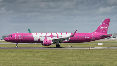 TF-MOM - WOW Air Airbus A321