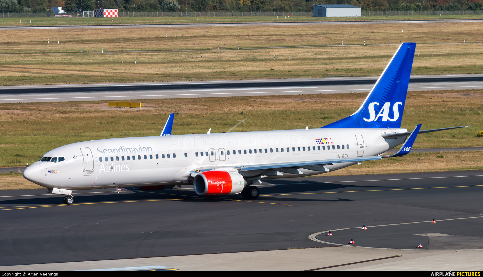 SAS - Scandinavian Airlines LN-RGA aircraft at Düsseldorf