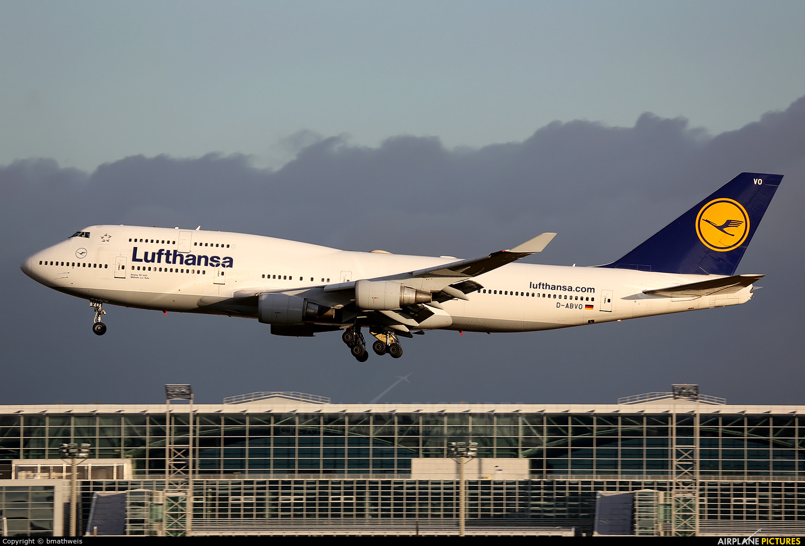 Lufthansa D-ABVO aircraft at Frankfurt
