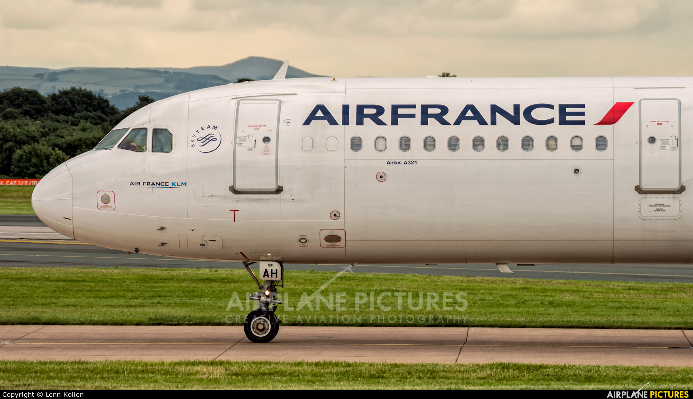 Air France F-GTAH aircraft at Manchester