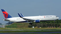 N155DL - Delta Air Lines Boeing 767-300ER aircraft