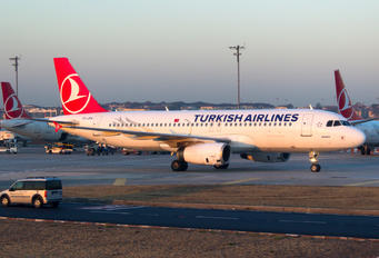 TC-JPN - Turkish Airlines Airbus A320