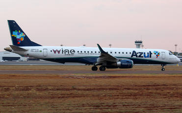 PR-AXR - Azul Linhas Aéreas Embraer ERJ-195 (190-200)