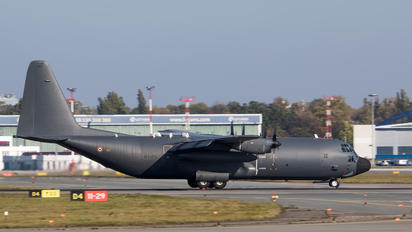 5227 - France - Air Force Lockheed C-130H Hercules