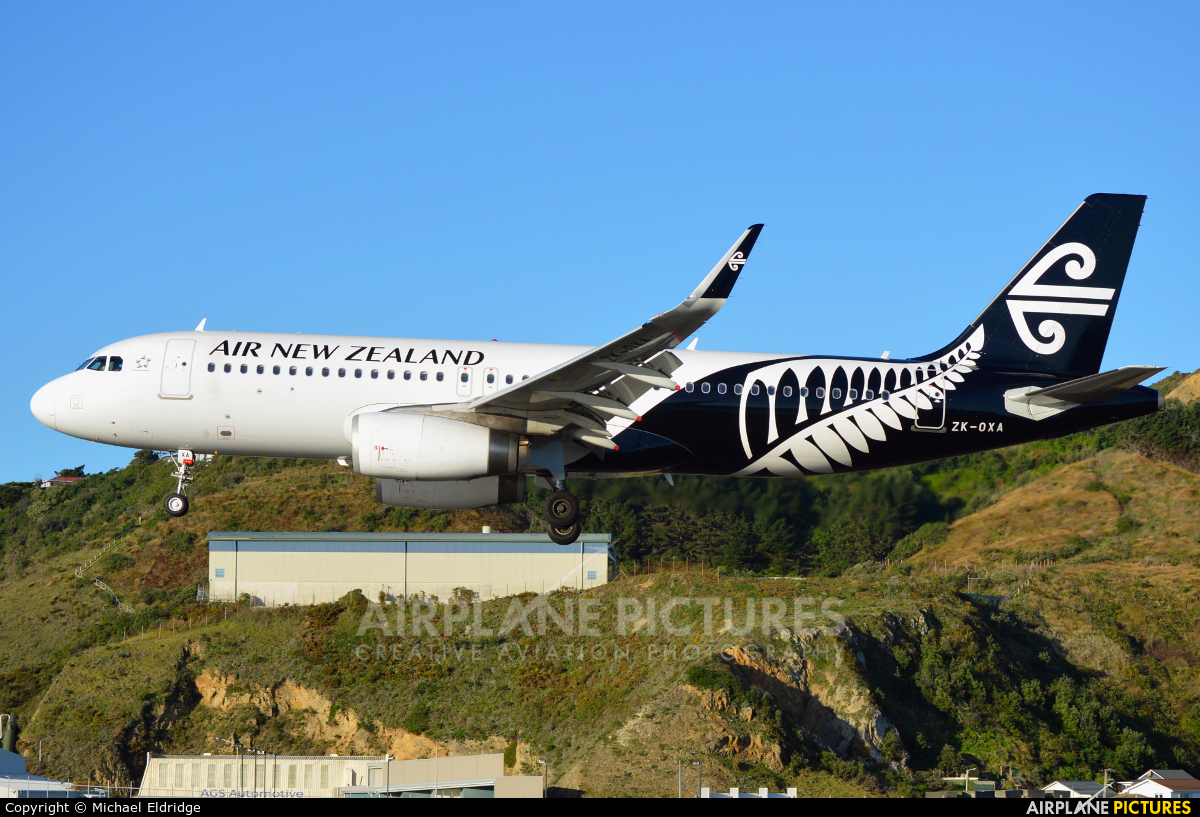 Air New Zealand ZK-OXA aircraft at Wellington Intl