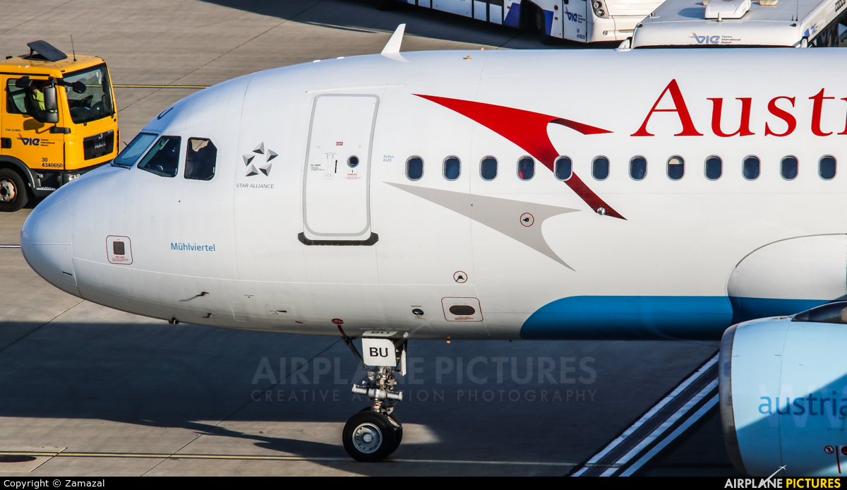 Austrian Airlines/Arrows/Tyrolean OE-LBU aircraft at Vienna - Schwechat