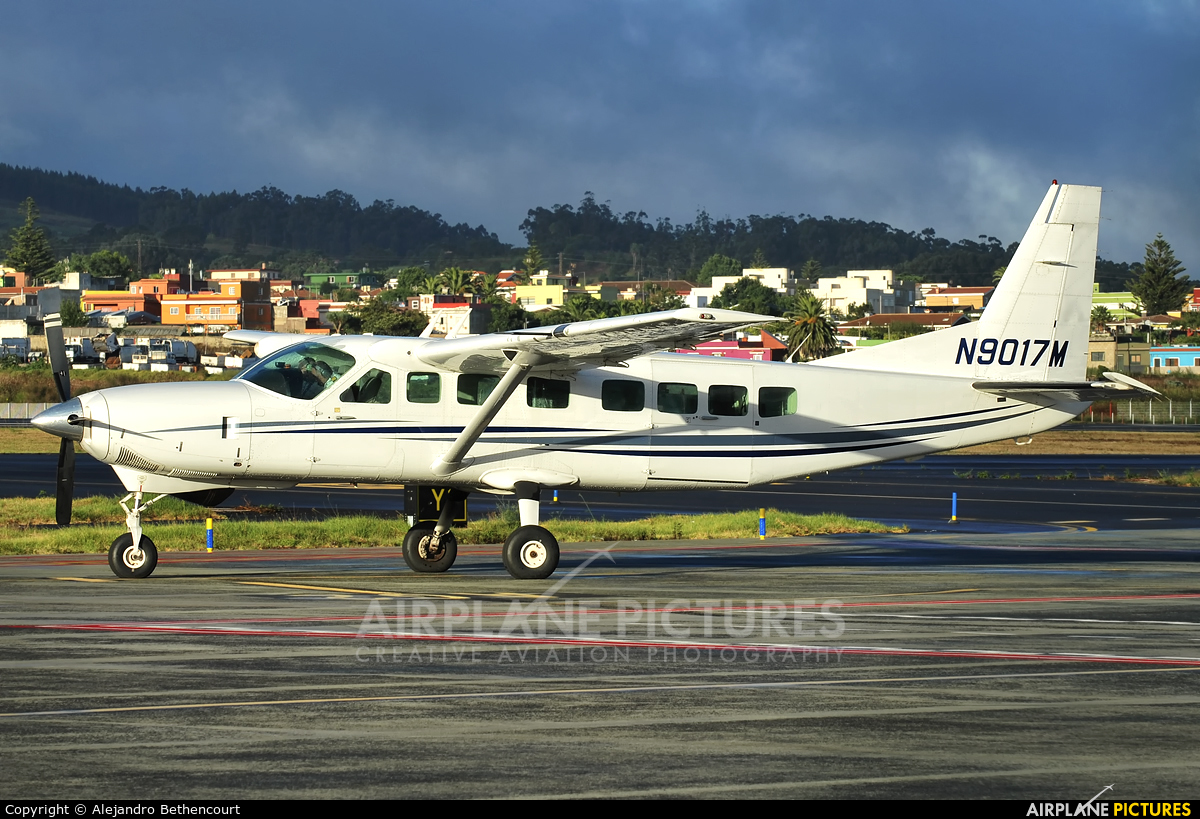 Private N9017M aircraft at Tenerife Norte - Los Rodeos