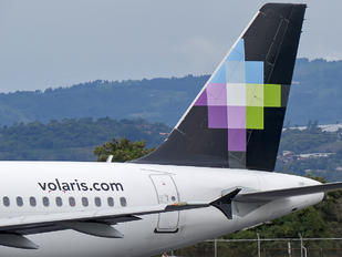 XA-VOW - Volaris Airbus A320
