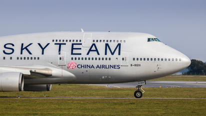 B-18211 - China Airlines Boeing 747-400