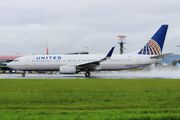 N77530 - United Airlines Boeing 737-800 aircraft