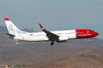 EI-FJX - Norwegian Air International Boeing 737-800
