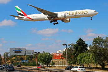 A6-ENA - Emirates Airlines Boeing 777-300ER