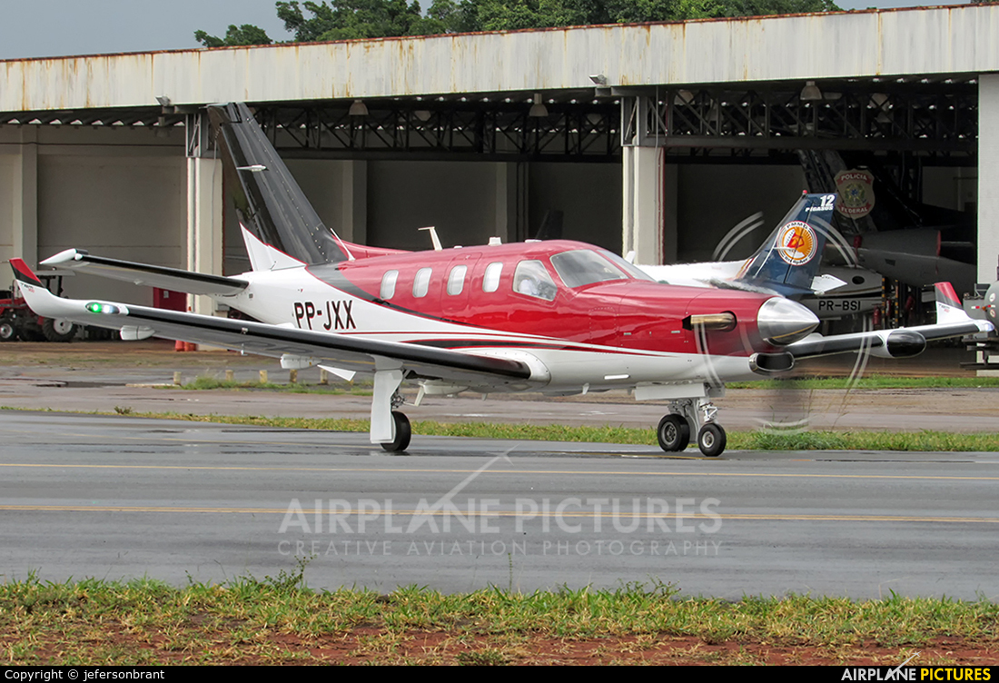 Private PP-JXX aircraft at Brasília - Presidente Juscelino Kubitschek Intl