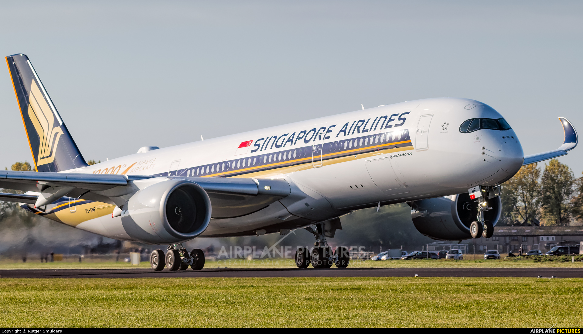 Singapore Airlines 9V-SMF aircraft at Amsterdam - Schiphol