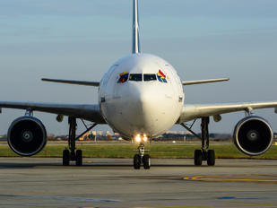 YR-LCA - Tarom Airbus A310