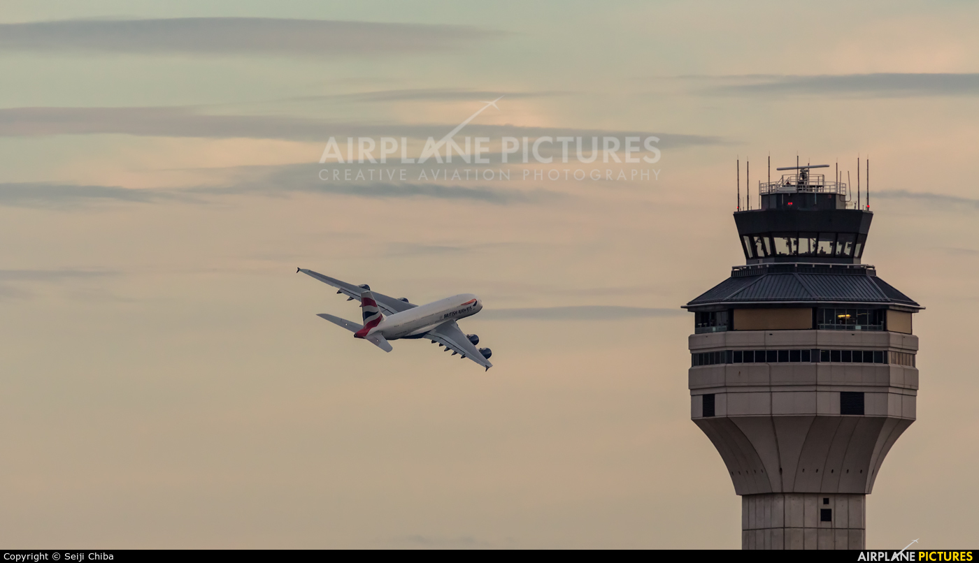 - Airport Overview - aircraft at Washington - Dulles Intl