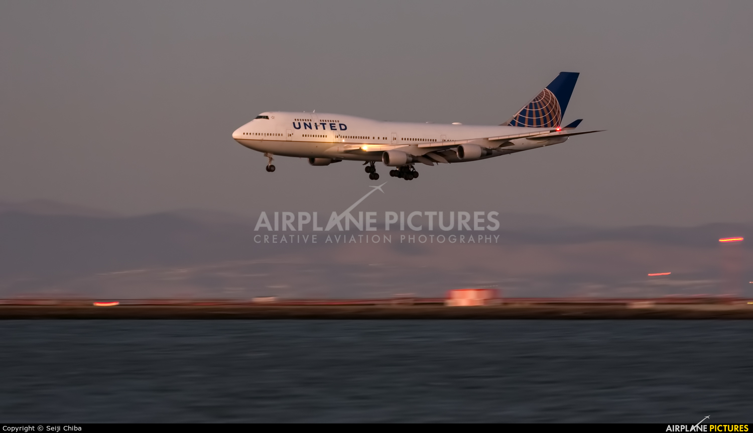 United Airlines N179UA aircraft at San Francisco Intl