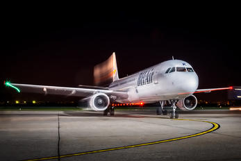 LZ-BHK - Balkan Holidays Air Airbus A321