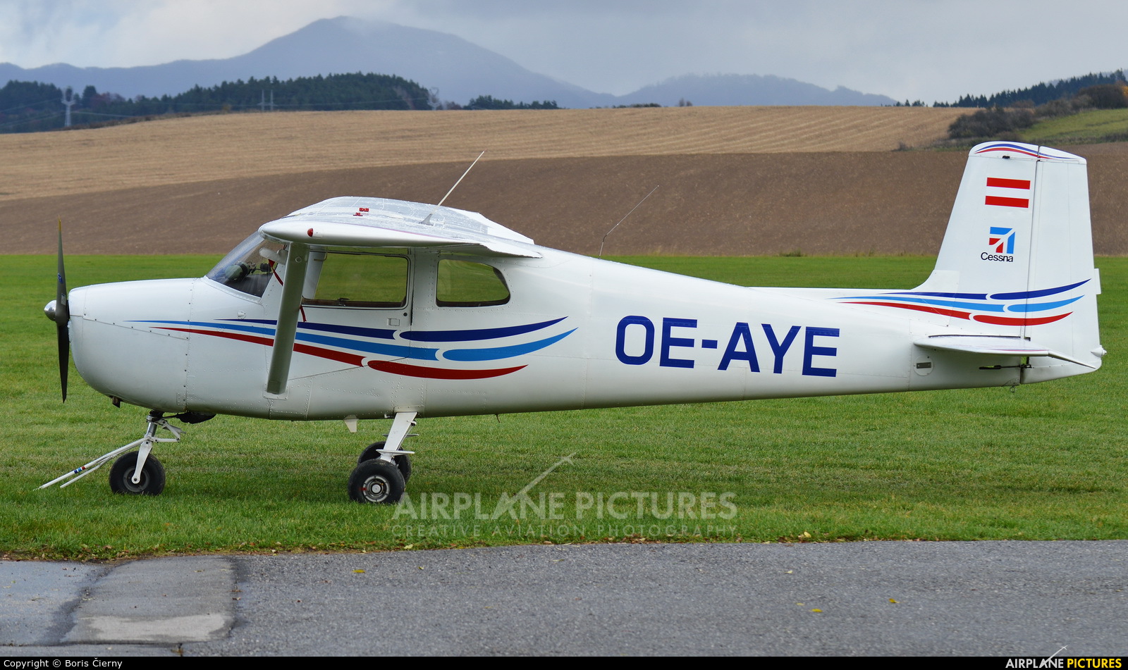 Private OE-AYE aircraft at Martin-Tomčany