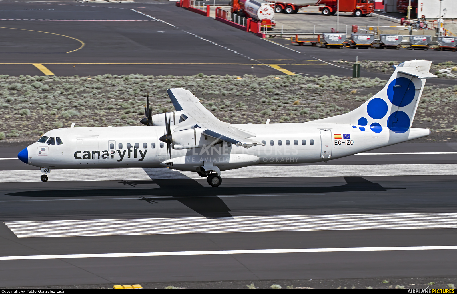CanaryFly EC-IZO aircraft at Santa Cruz de La Palma