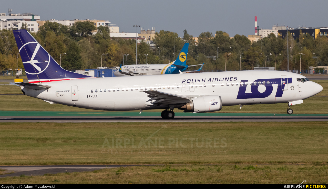 LOT - Polish Airlines SP-LLE aircraft at Warsaw - Frederic Chopin