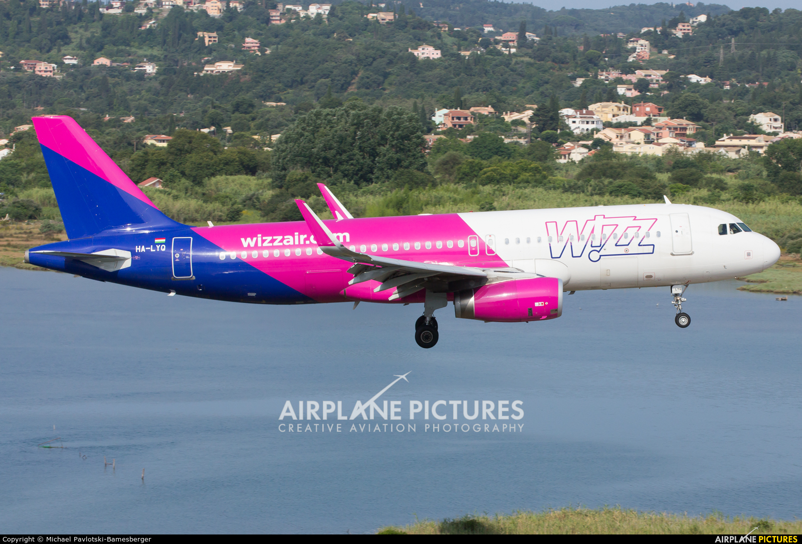 Wizz Air HA-LYQ aircraft at Corfu - Ioannis Kapodistrias