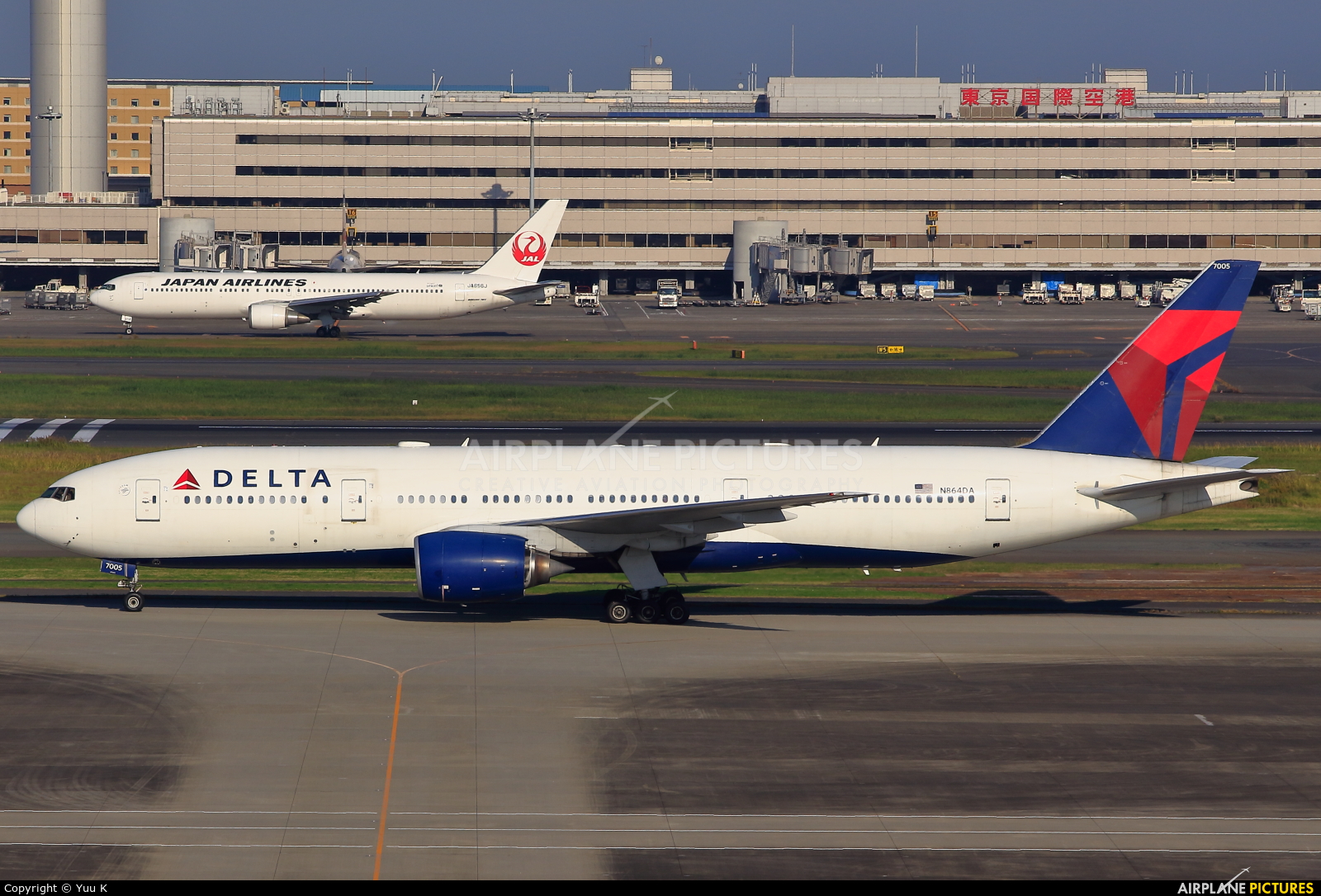 Delta Air Lines N864DA aircraft at Tokyo - Haneda Intl