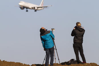 - - - Airport Overview - Airport Overview - Photography Location