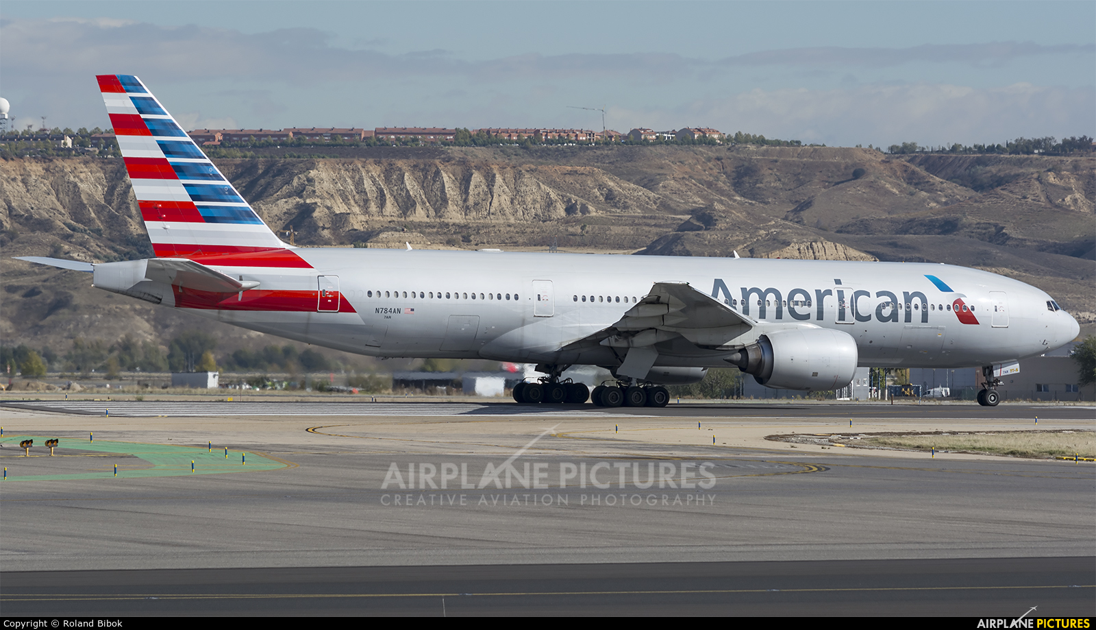 American Airlines N784AN aircraft at Madrid - Barajas