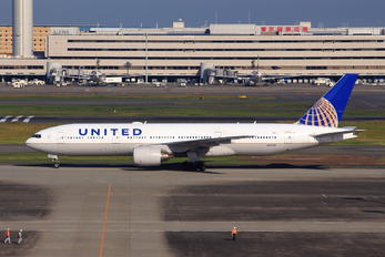 N797UA - United Airlines Boeing 777-200ER