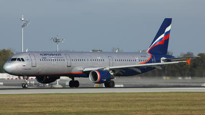 VP-BTG - Aeroflot Airbus A321