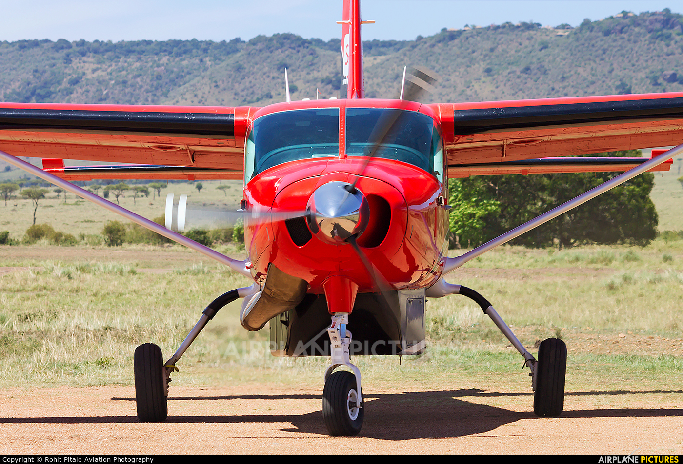 Private 5Y-NON aircraft at Mara Serena