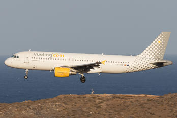 EC-HTD - Vueling Airlines Airbus A320
