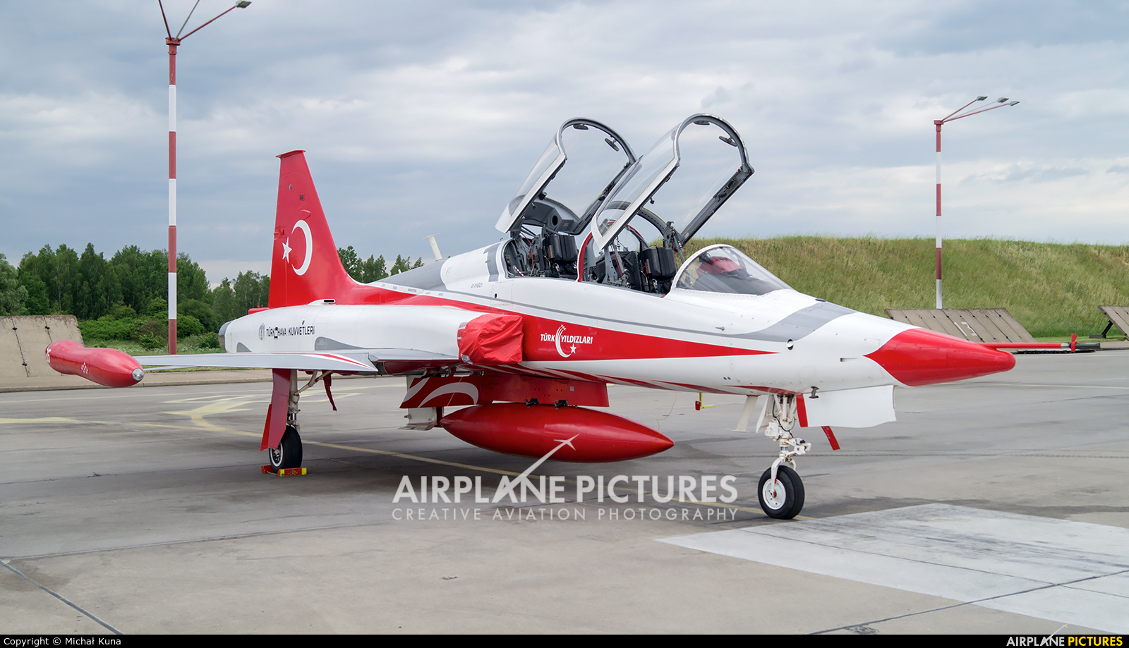 Turkey - Air Force : Turkish Stars 71-4026 aircraft at Malbork