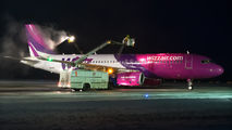 HA-LWT - Wizz Air Airbus A320 aircraft