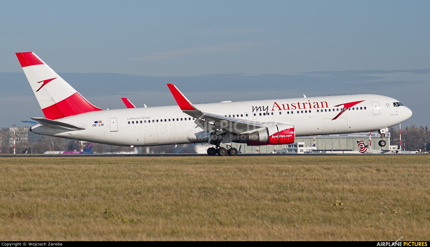 Austrian Airlines/Arrows/Tyrolean OE-LAY aircraft at Warsaw - Frederic Chopin