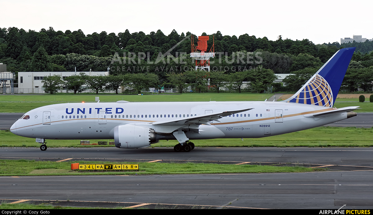 United Airlines N28912 aircraft at Tokyo - Narita Intl