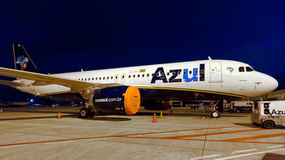 PR-YRA - Azul Linhas Aéreas Airbus A320 NEO