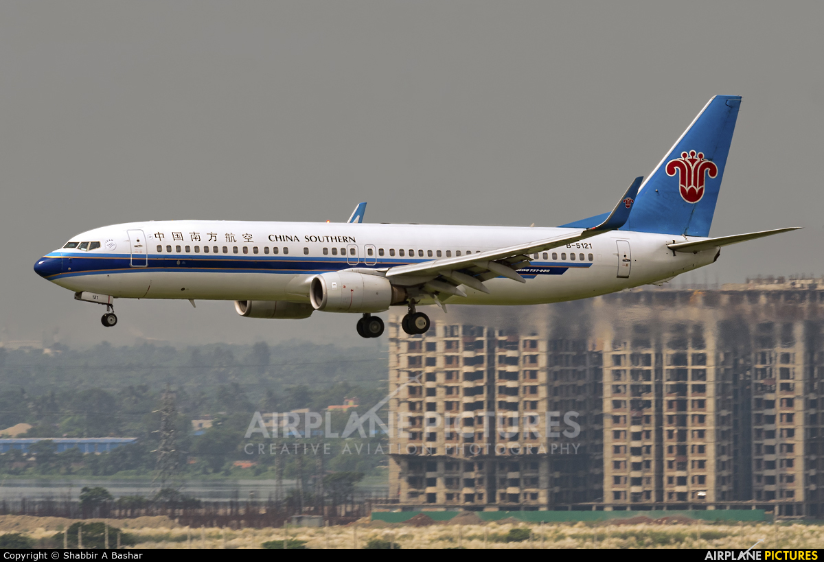 China Southern Airlines B-5121 aircraft at Dhaka - Hazrat Shahjala Intl