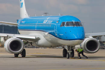 PH-EZG - KLM Cityhopper Embraer ERJ-190 (190-100)