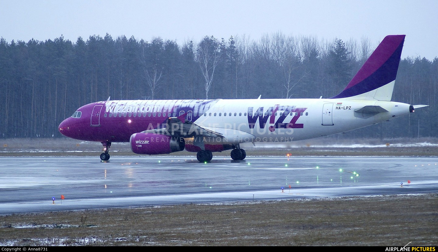 Wizz Air HA-LPZ aircraft at Katowice - Pyrzowice