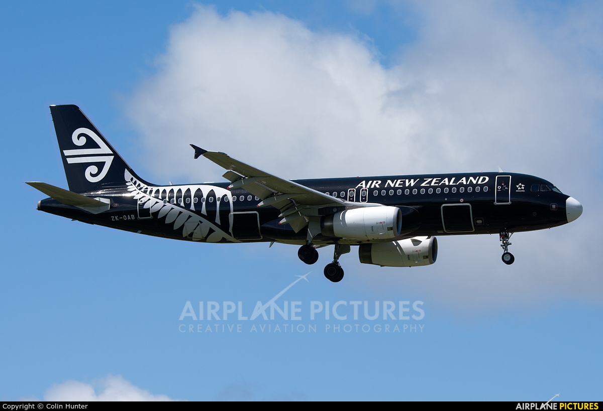 Air New Zealand ZK-OAB aircraft at Auckland Intl